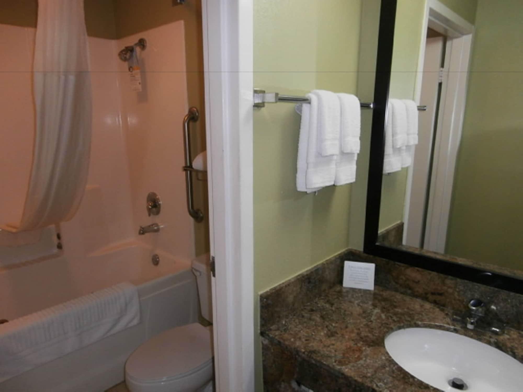 Quality Inn & Suites Ridgeland Esterno foto