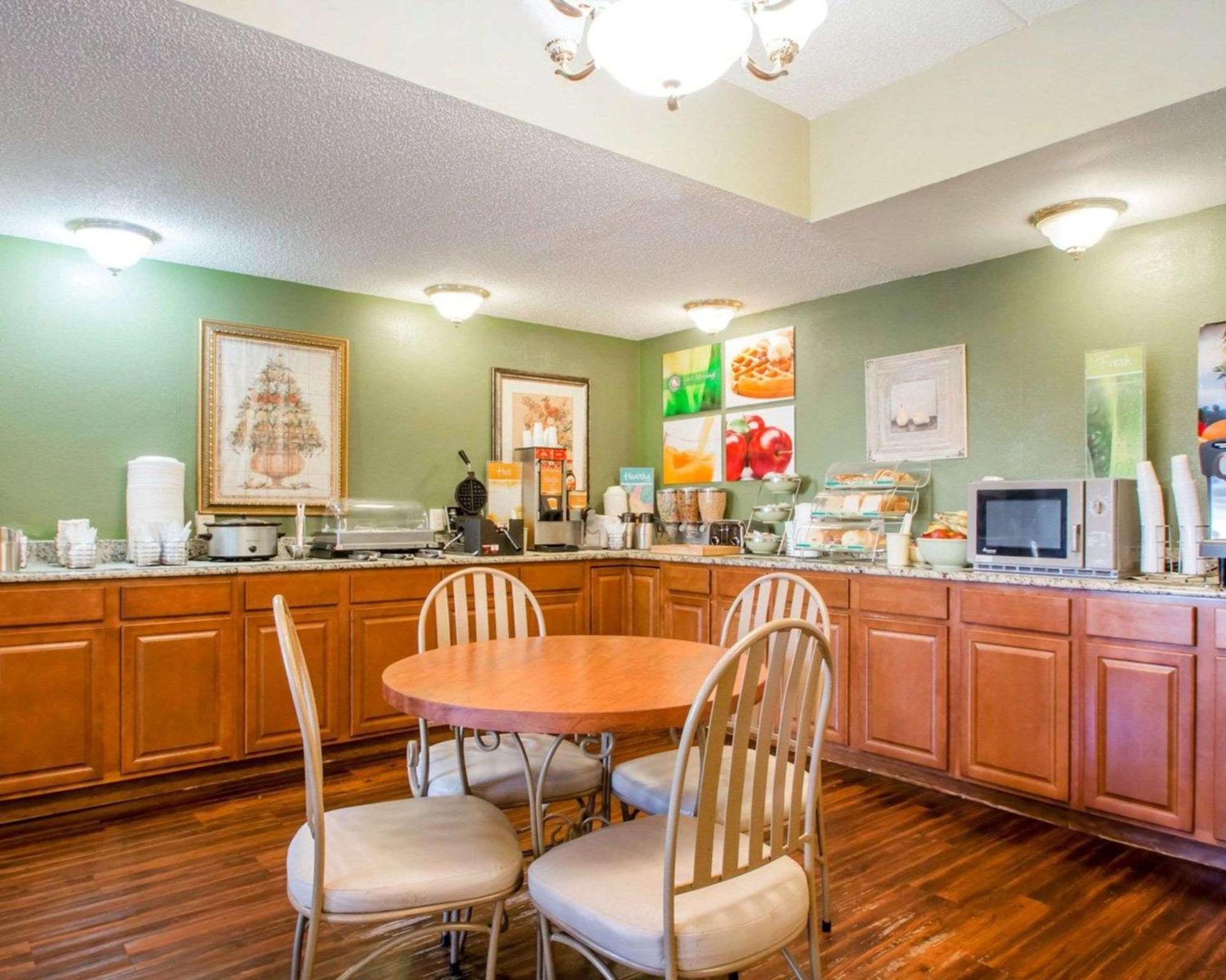 Quality Inn & Suites Ridgeland Esterno foto
